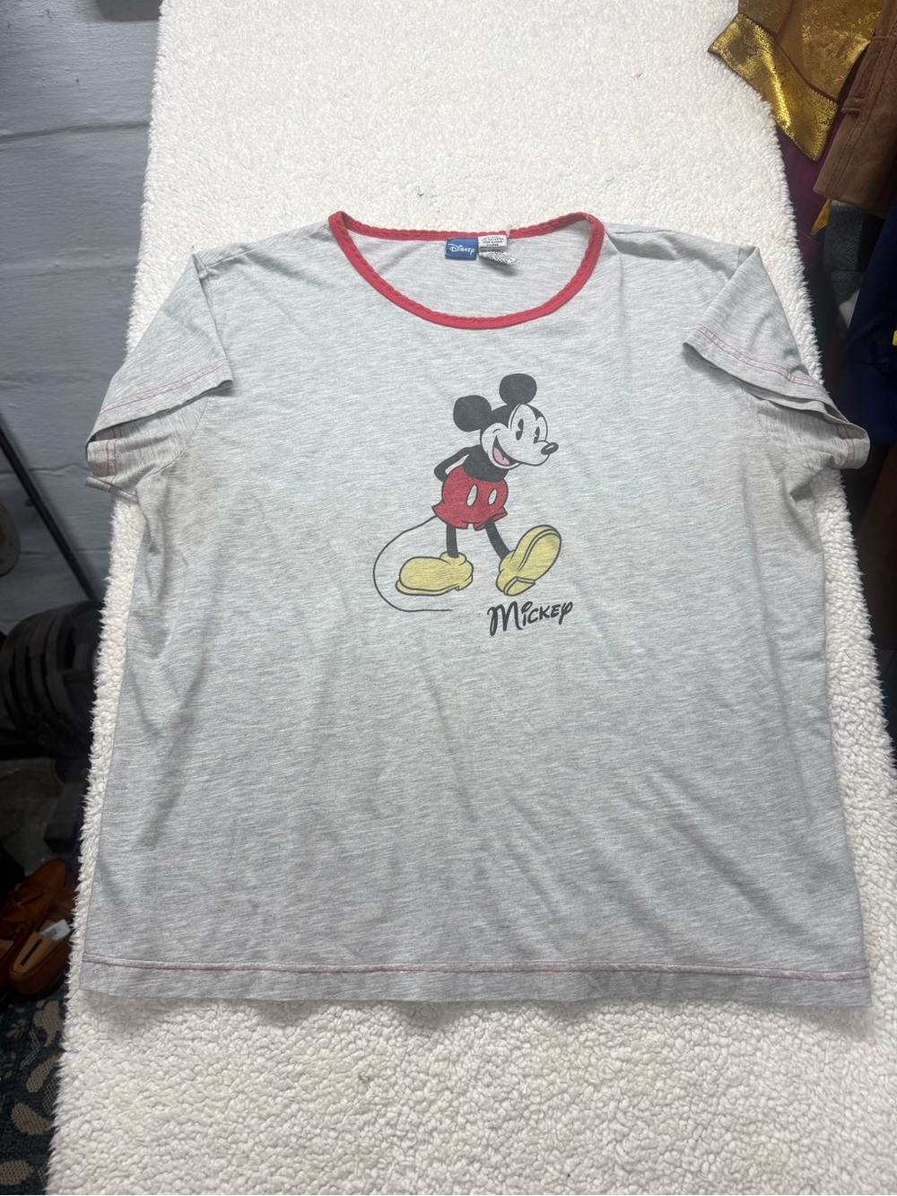 Vintage Disney Mickey Mouse Gray & Red Graphic Tee size XL